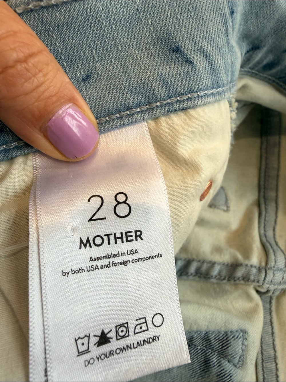 MOTHER The Doozy high waisted flare in acid bleach washed laundry days size 28 - Picture 12 of 13